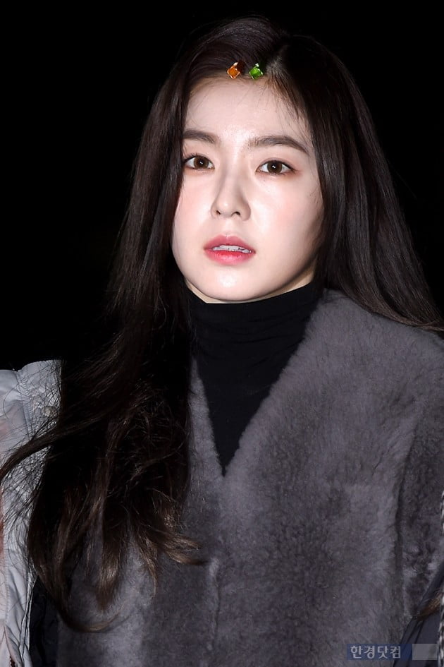 [포토] 레드벨벳 아이린, '시선 강탈하는 머리핀'