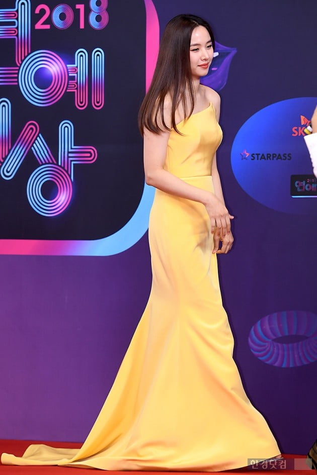 [포토] 조윤희, '노란 드레스 입고 우아하게~' (2018 KBS 연예대상)