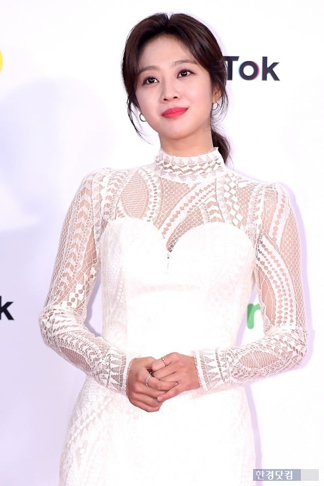 [포토] 조보아, '감탄을 부르는 눈부신 미모~' (2018 SBS 가요대전)