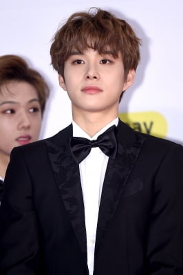 [포토] NCT 정우, '소녀팬 마음 흔드는 부드러움' (2018 SBS 가요대전)