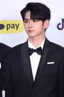 [포토] 워너원 옹성우, '감탄을 부르는 멋짐' (2018 SBS 가요대전)