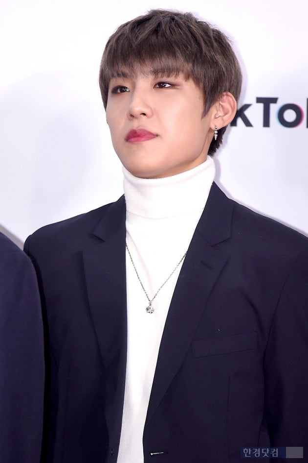 [포토] 워너원 박우진, '부드러운 모습에 시선강탈' (2018 SBS 가요대전)