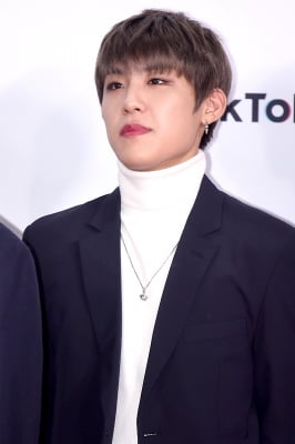 [포토] 워너원 박우진, '부드러운 모습에 시선강탈' (2018 SBS 가요대전)