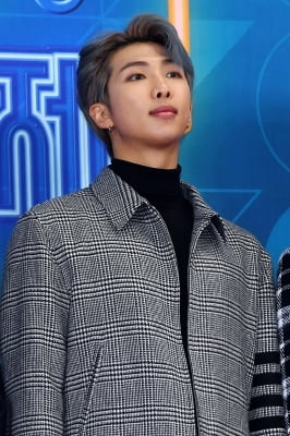 [포토] 방탄소년단(BTS) RM '당당한 포즈'(2018 KBS 가요대축제)