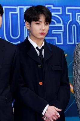 [포토] 방탄소년단(BTS) 정국 '심쿵 아이컨택'(2018 KBS 가요대축제)