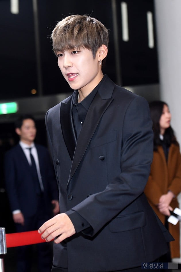 [포토] 워너원 박우진, '날렵한 턱 선'(2018 KBS 가요대축제)