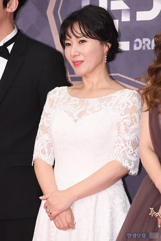 [포토] 황영희, '아름다운 미소~' (2018 MBC 연기대상)