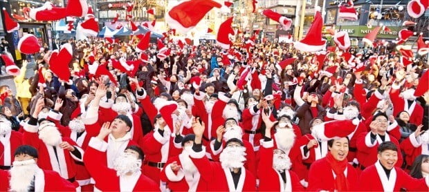 선물 가득 담고 출발한 ‘사랑의 산타’