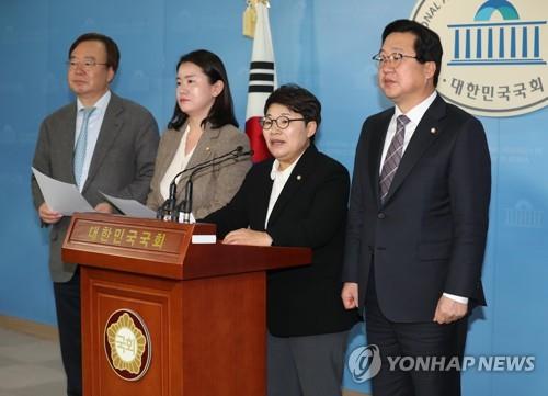 환노위 고용노동소위 파행…여야, 탄력근로제 놓고 이견 표출