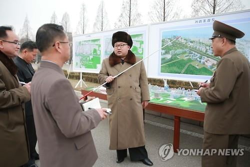 北신문, 이공계 우대 '깨알' 지시…"살림·땔감 걱정 없도록"