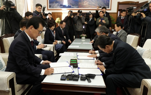 충북 고교생들도 내년부터 무료 점심 먹는다