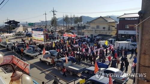 "낙동강 보 수문개방으로 용수 부족…즉각 중단하라"