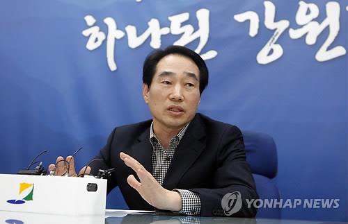 '강원랜드 채용청탁' 염동열 "최흥집, 왜 말 바꿨는지 의아"