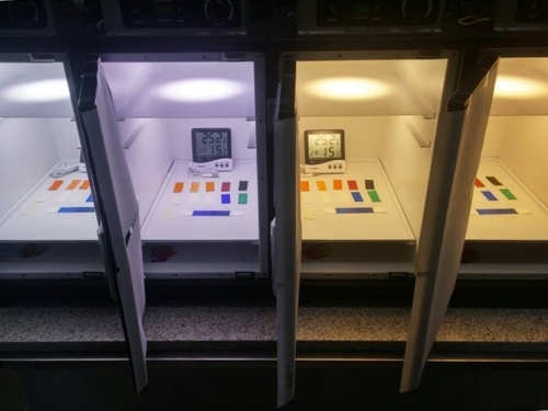 "박물관 LED 조명, 전통안료 웅황 색깔 바꾼다"