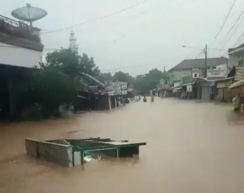 인니 순다해협 쓰나미 사망자 430명…전날보다 한 명 늘어