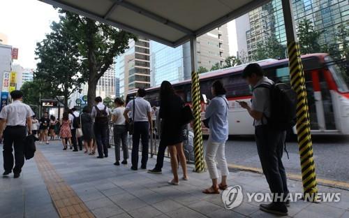 "버스 대란 막는다"…내년 7월까지 기사 7300명 채용 추진