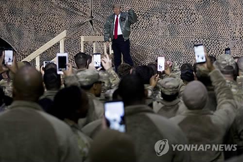 트럼프, 새해에도 대선공약 공격적 실행…파동 이어질 듯