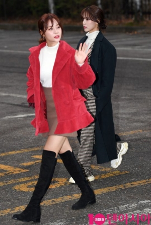 [TEN PHOTO]AOA 유나-지민 &#39;작심하고 꾸민 출근길 패션&#39;