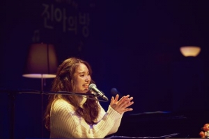 이진아, 소극장 연말 콘서트 &#39;진아의 방&#39;으로 한 해 마무리