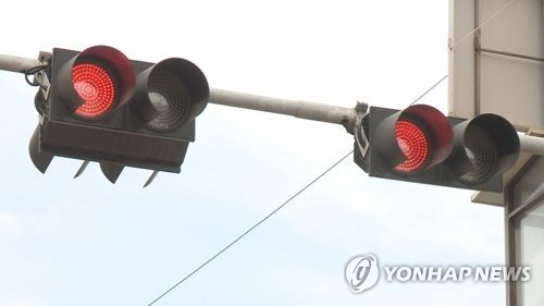 부산 대규모 아파트 단지 내 도로 차단기 설치 논란