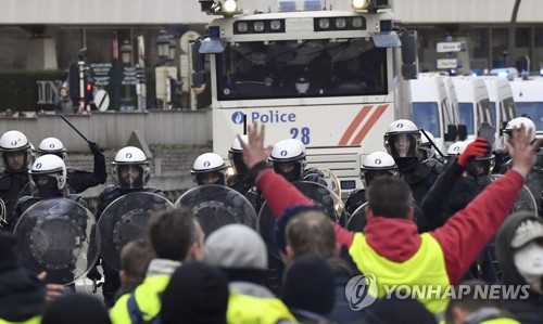 벨기에·네덜란드에서도 '노란조끼운동' 동조·지지 시위 열려