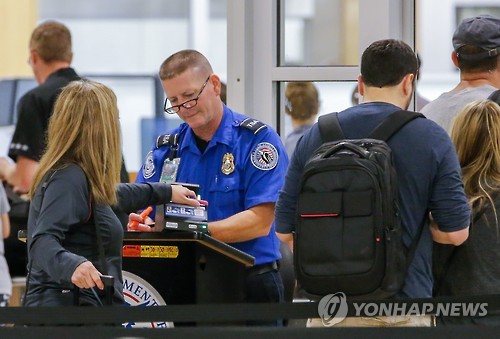 美시카고 오헤어공항, '자동화 3D CT 검색대' 첫 운영