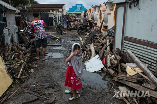 인도네시아, 추가 쓰나미 우려에 긴장…당국 "해변서 떨어져라"