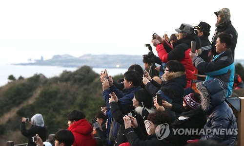 제주 구름 많고 흐려 해넘이·해돋이 보기 어려울 듯