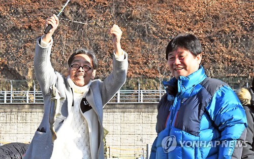 소설가 이외수, 집필실 사용료 소송서 '승소'…화천군 '패소'