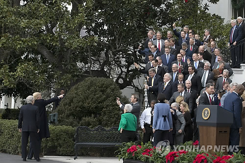 청년 이어 중장년 실업률도 미국 추월…외환위기 후 처음