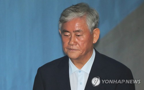 '국정원 1억' 최경환 "정치적으로 사망…뇌물죄만 벗게 해달라"