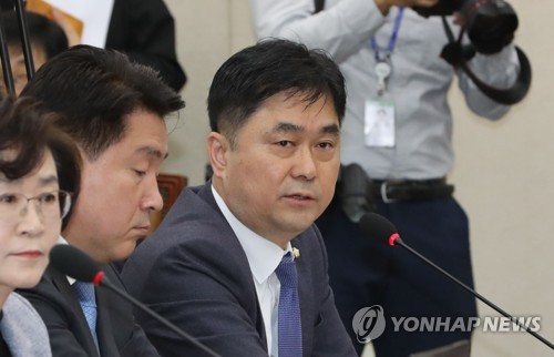 민주 "한국당, 연동형 비례제 소극적…합의정신 어긋나 유감"