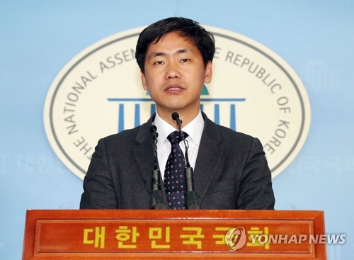 한국·바른미래 "주휴시간 포함 최저임금법 시행령 개정 안 돼"