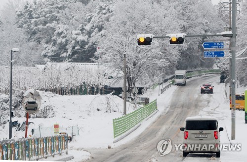 강원 중남부 산간·내륙 대설주의보…저녁까지 최대 7㎝