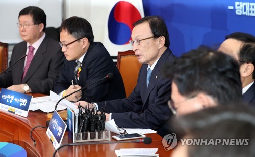 취임 100일 이해찬 "조국 경질하란 야당 요구는 정치적 행위"