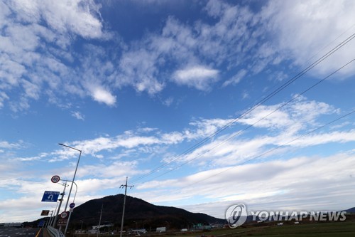 '생각보다' 덜한 미세먼지…밤에 짙어질 가능성도