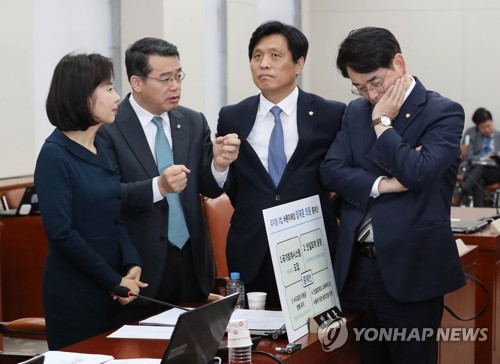 '유치원 3법' 여야 이견 팽팽…민주·한국 "내일 최종 조율"