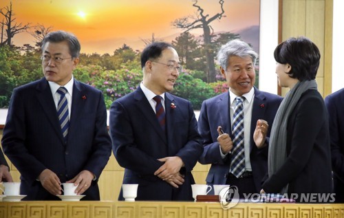 [2019 경제] 서별관·녹실회의 부활…비공식 고위급 협의채널 총동원