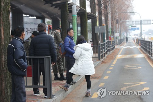 '카풀 반대' 전국서 택시 멈췄다…제주 관광객·직장인 발 동동