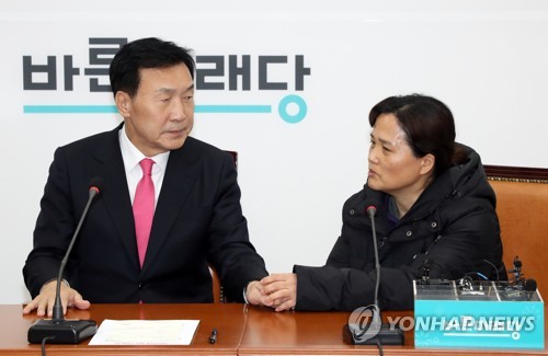 김용균 어머니, 국회 찾아 "우리아들들 또 죽는다" 법처리 호소