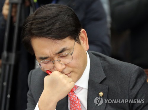 민주 "하루 남았다…유치원3법·김용균법 처리해야" 한국당 압박