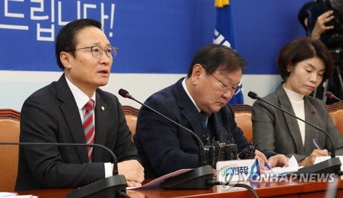 민주 "유치원3법·김용균법 처리 협조하라" 한국당 압박 지속