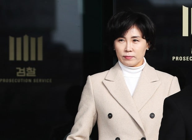 점심식사 위해 검찰 청사 나오는 김혜경씨 /사진=연합뉴스