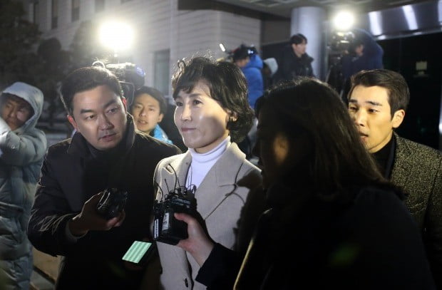 검찰 조사 마친 김혜경, 질문엔 '묵묵부답' (사진=연합뉴스)