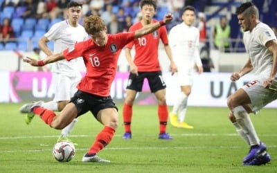 '황의조 매직' 한국, 아시안컵 첫 경기서 필리핀에 1-0 승리