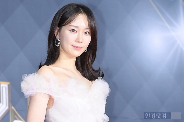 [PHOTOPIC] 이유영, '보는 사람도 기분 좋아지는 순수한 미소' (2018 SBS 연기대상)