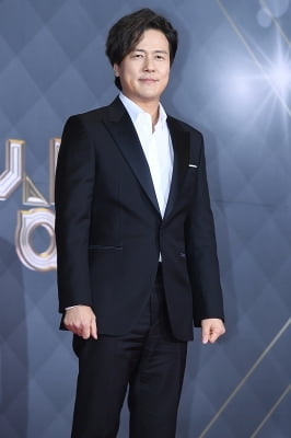 [포토] 감우성, '부드러운 눈빛에 시선강탈' (2018 SBS 연기대상)