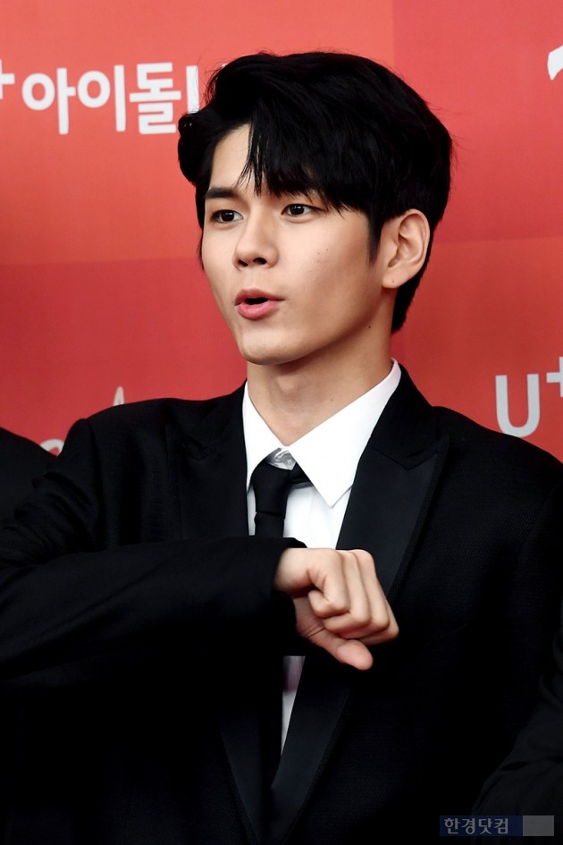 [포토] 워너원 옹성우, '선 굵은 남자'(골든디스크)