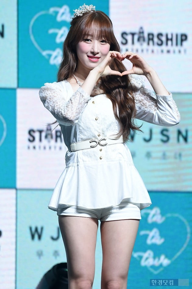 [포토] 우주소녀 수빈, '언제봐도 귀여운 미소'