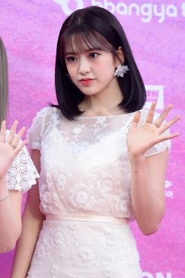  아이즈원 안유진, '눈 뗄 수 없는 아름다움' (서울가요대상)